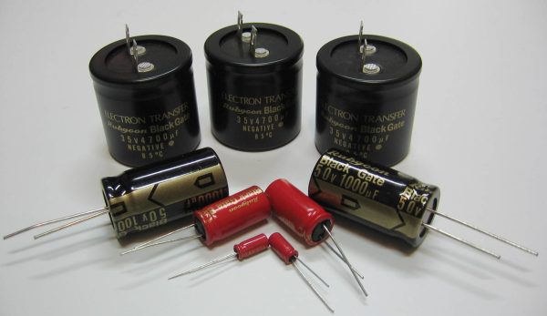 Black gate capacitor