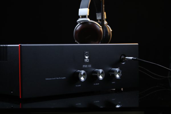 SW1X Headphone Pre-Amplifier